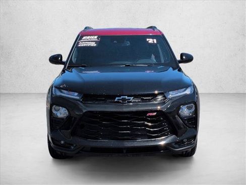 Used 2021 Chevrolet TrailBlazer RS w/ Sun and Liftgate Package FWD image 3