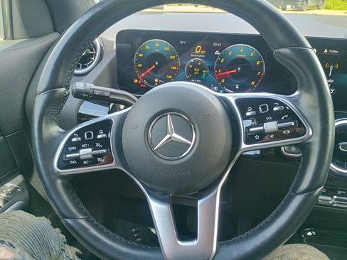 Used 2023 Mercedes-Benz GLA 250 4MATIC image 25