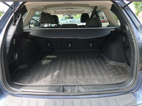 Used 2017 Subaru Outback 2.5i Limited AWD/4WD image 19