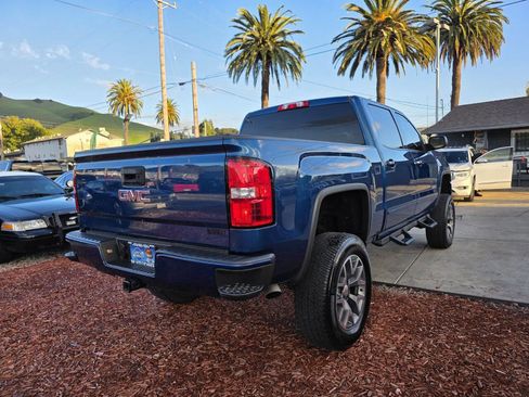Used 2018 GMC Sierra 1500 SLE w/ SLE Value Package image 9