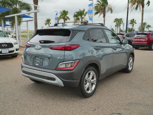 Used 2022 Hyundai Kona SEL AWD/4WD image 3