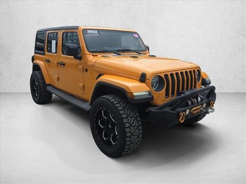 Used 2018 Jeep Wrangler Unlimited Sahara AWD/4WD image 7