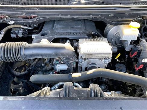 Used 2019 RAM 1500 Limited image 9