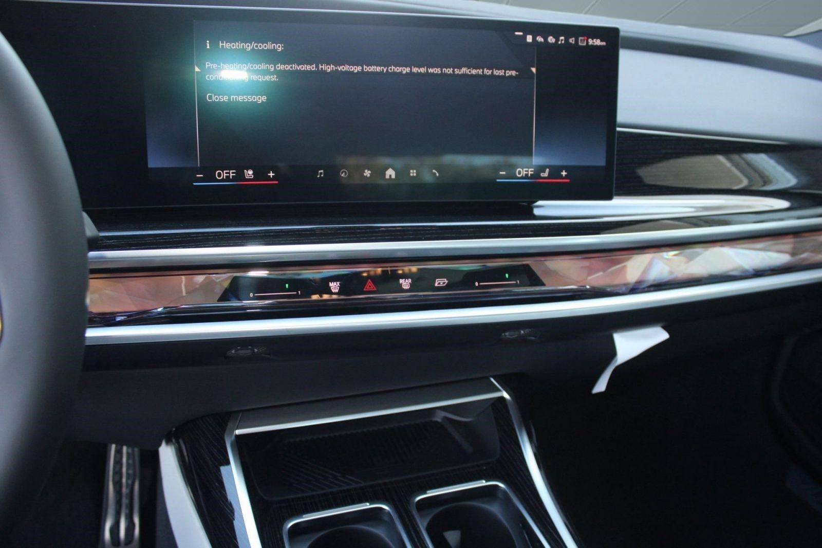 Used 2026 BMW i7 eDrive50 RWD image 23