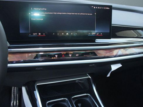 Used 2026 BMW i7 eDrive50 RWD image 23