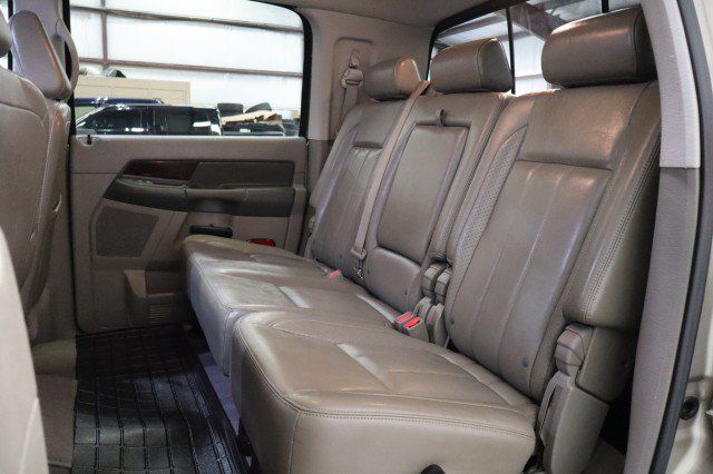 Used 2009 Dodge Ram 2500 Truck Laramie AWD/4WD image 9