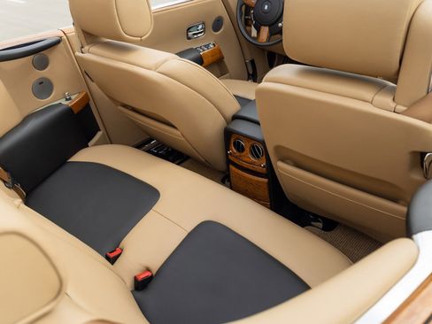 Used 2009 Rolls-Royce Phantom Drophead Coupe image 39