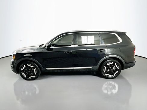 Used 2023 Kia Telluride EX FWD image 4