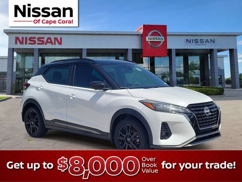 Used 2023 Nissan Kicks SR FWD image 1
