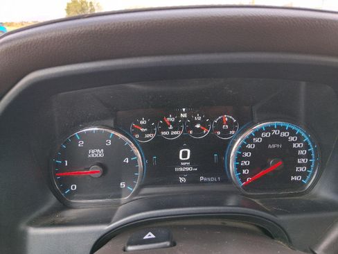Used 2018 GMC Sierra 2500 Denali w/ Duramax Plus Package AWD/4WD image 40