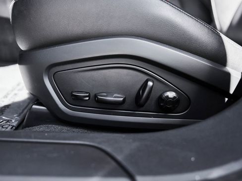 Used 2022 Porsche Taycan 4 Cross Turismo image 37