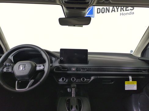 New 2026 Honda HR-V EX-L image 18