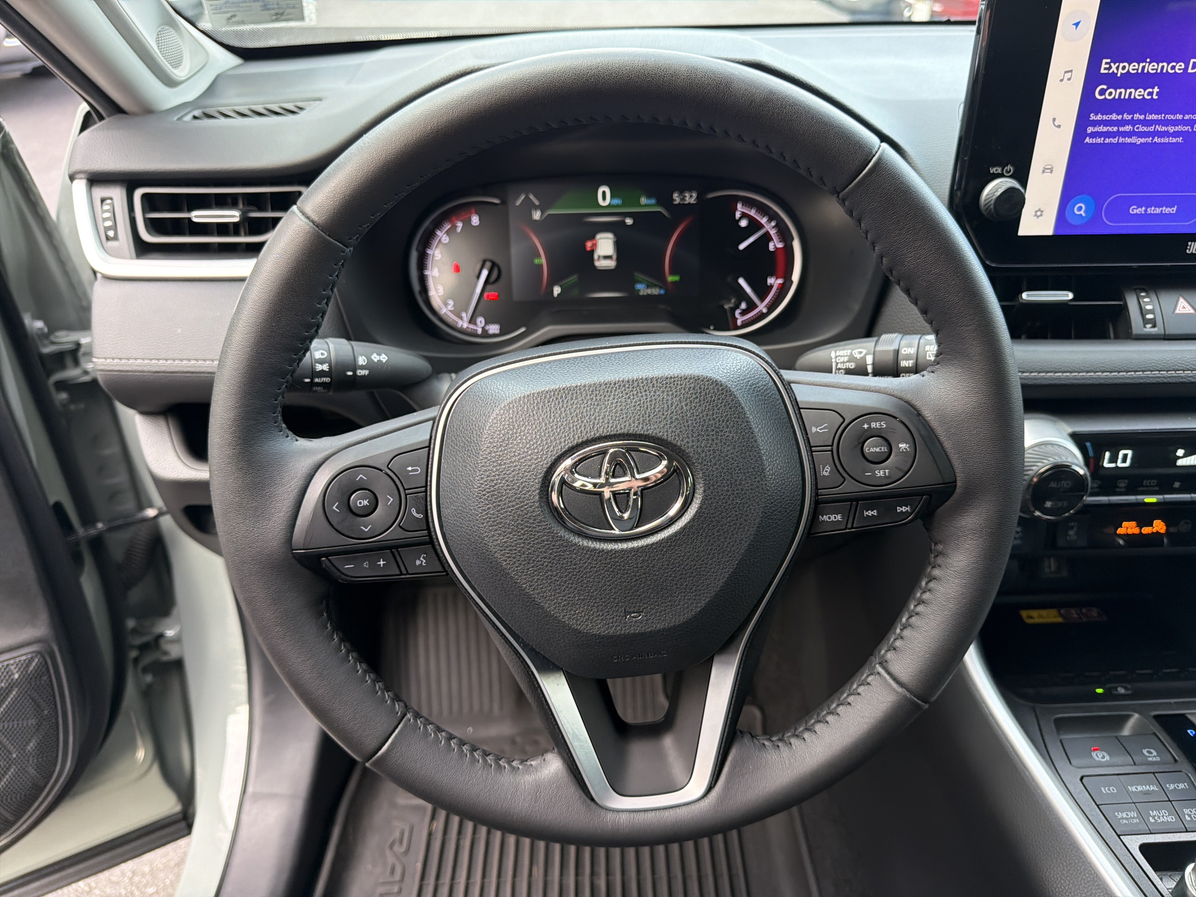 Used 2023 Toyota RAV4 XLE Premium AWD/4WD image 18