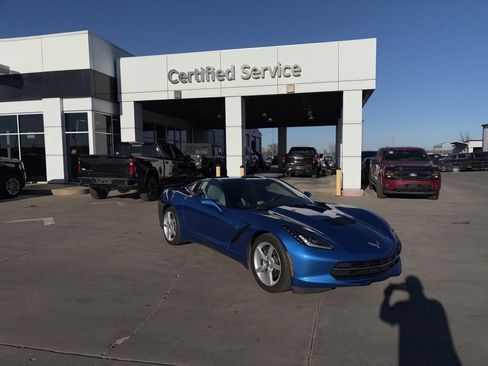 Used 2015 Chevrolet Corvette Stingray Coupe w/ 2LT Preferred Equipment Group image 1