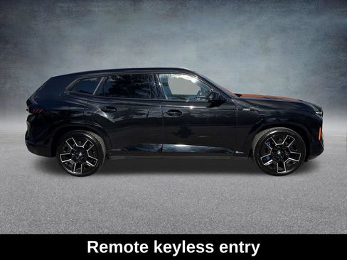 Used 2023 BMW XM AWD/4WD image 7