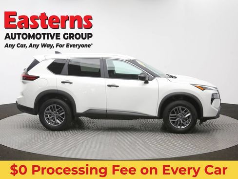 Used 2024 Nissan Rogue S AWD/4WD image 46