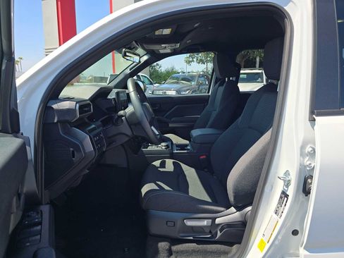 Certified 2026 Toyota 4Runner SR5 AWD/4WD image 23