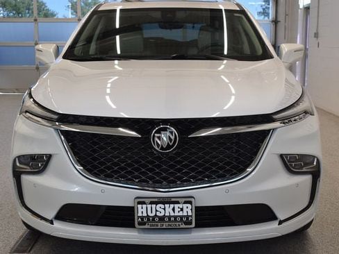 Used 2024 Buick Enclave Avenir w/ Avenir Technology Package AWD/4WD image 3