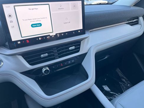 New 2026 Ford Explorer Active w/ Active Comfort Package image 15