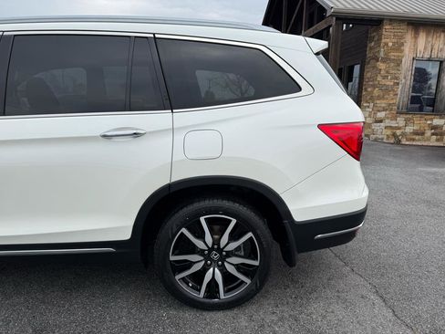 Used 2019 Honda Pilot Touring image 43