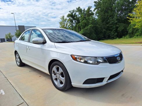 Used 2013 Kia Forte EX FWD image 1
