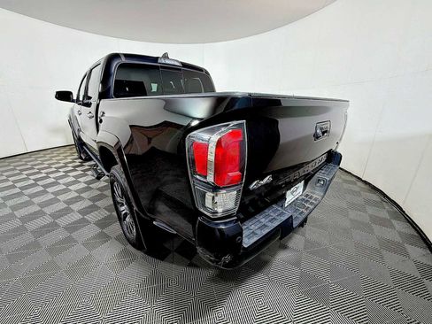 Used 2023 Toyota Tacoma Limited image 5