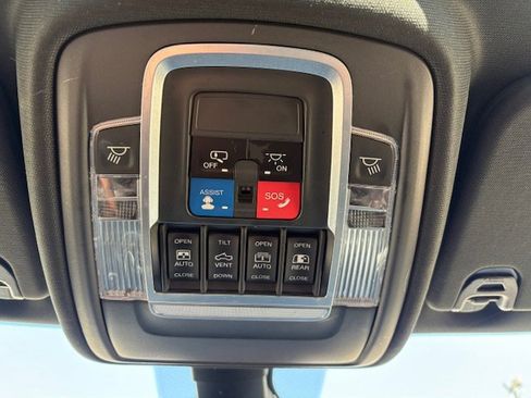 Used 2019 RAM 1500 Big Horn AWD/4WD image 22