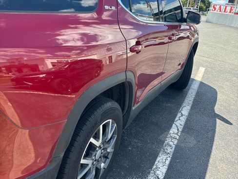 Used 2021 GMC Acadia SLE w/ Driver Convenience Package AWD/4WD image 2