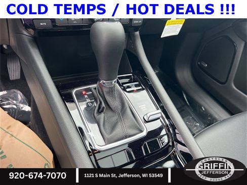New 2025 Jeep Compass Latitude w/ Sun & Sound Group image 22