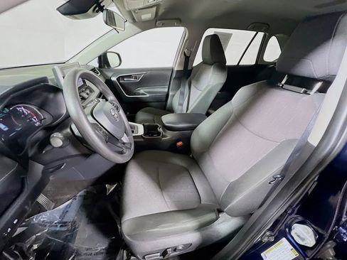 Certified 2025 Toyota RAV4 XLE image 19