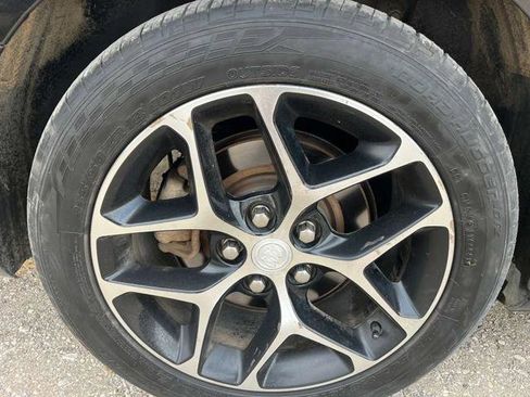 Used 2016 Buick LaCrosse Sport Touring image 9