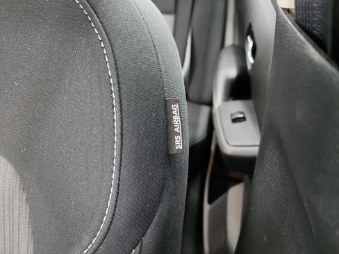 Used 2023 Nissan Sentra SV image 39