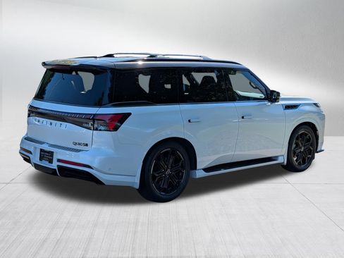 Certified 2026 INFINITI QX80 4WD w/ Sport Exterior Package image 7