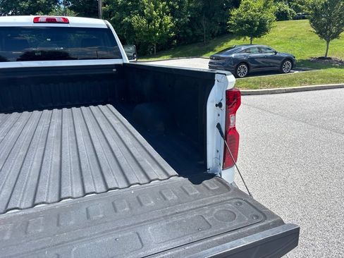 Used 2022 Chevrolet Silverado 2500 LT w/ Convenience Package AWD/4WD image 9