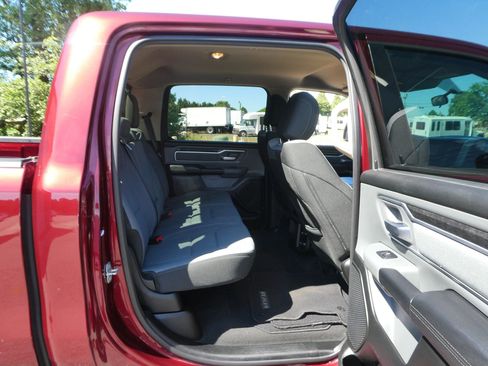 Used 2020 RAM 1500 Big Horn RWD image 24