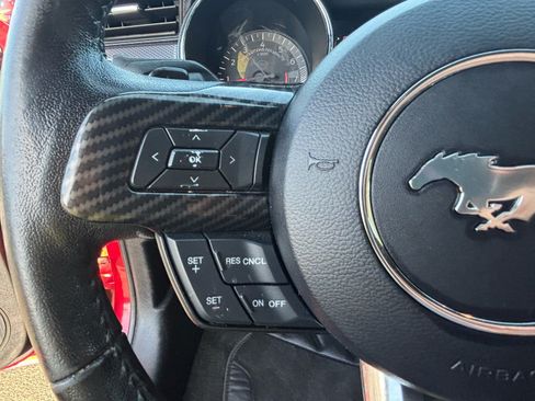Used 2017 Ford Mustang GT RWD image 21