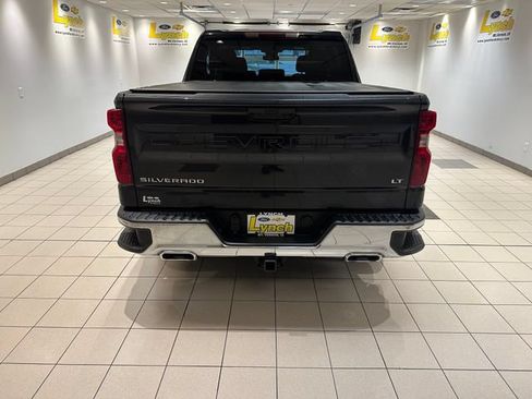 Used 2024 Chevrolet Silverado 1500 LT w/ Z71 Off-Road Package AWD/4WD image 18