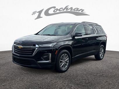 Used 2023 Chevrolet Traverse LT