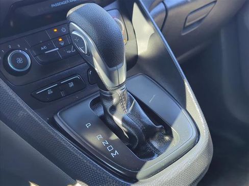 Used 2020 Ford Transit Connect XL image 12