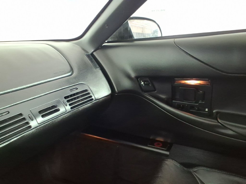 Used 1995 Chevrolet Corvette Coupe RWD image 19