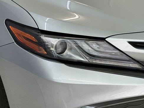Used 2022 Toyota Camry XSE w/ Carpet Mat Package (TMS) image 10