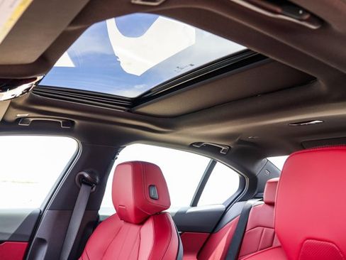 New 2027 BMW 530i xDrive AWD/4WD image 11