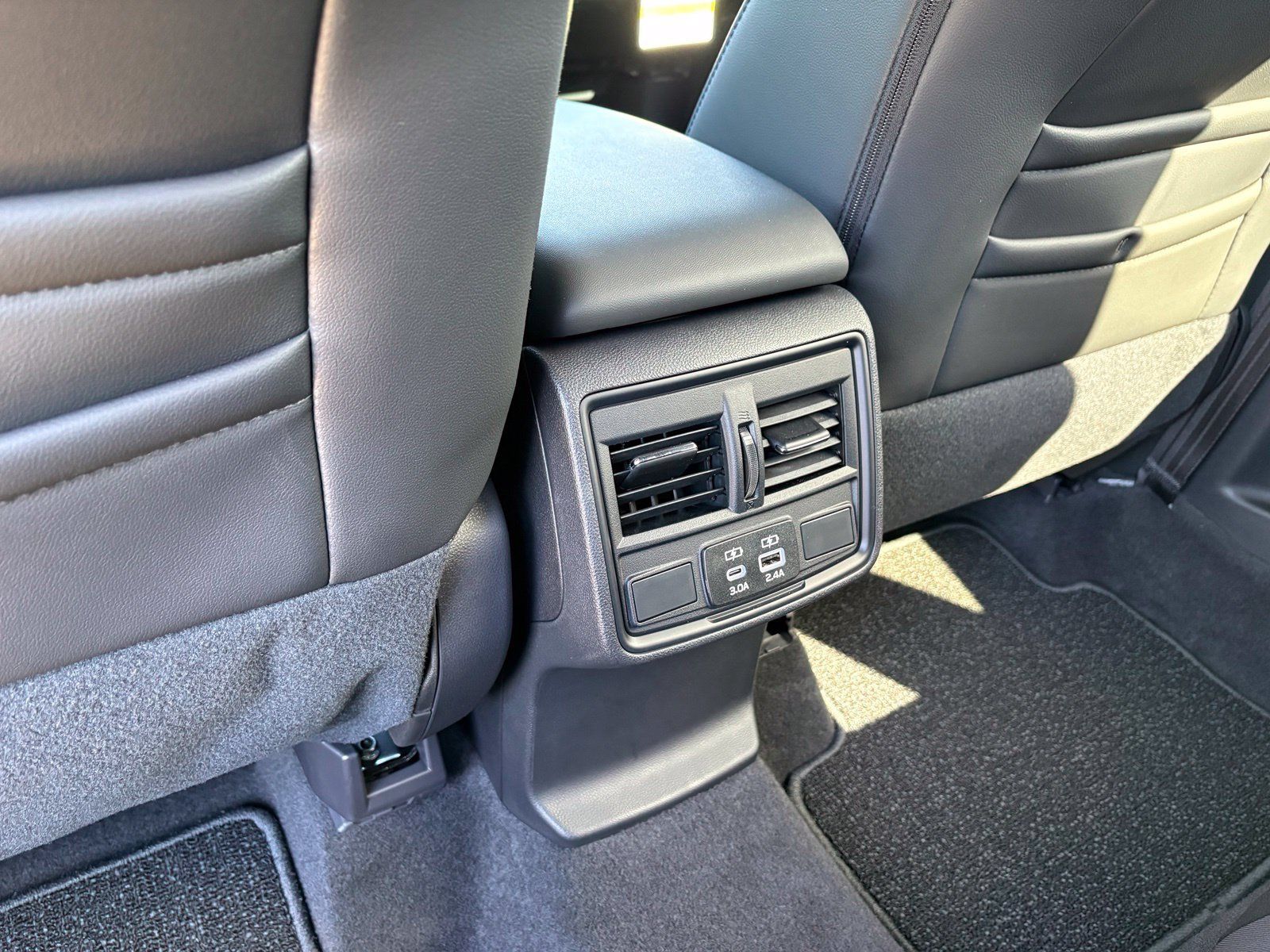 Certified 2026 Subaru Forester Premium AWD/4WD image 30