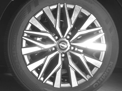 Used 2025 Nissan Altima 2.5 SV FWD image 12