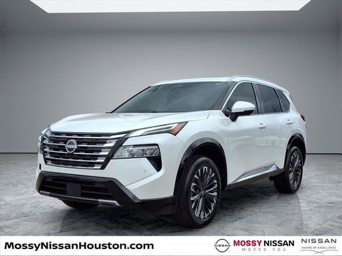 New 2026 Nissan Rogue Platinum image 4