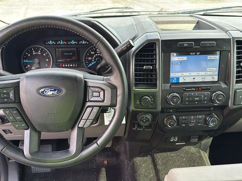 Used 2017 Ford F150 XLT w/ Equipment Group 302A Luxury image 19