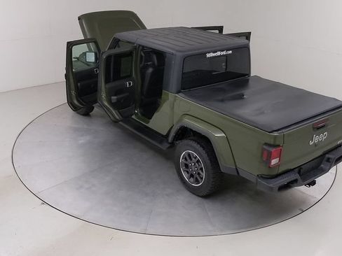 Used 2022 Jeep Gladiator Overland w/ Dual Top Group AWD/4WD image 52