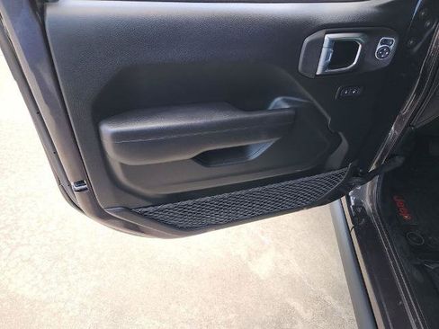 Used 2021 Jeep Wrangler Unlimited Rubicon AWD/4WD image 29