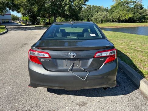 Used 2012 Toyota Camry SE FWD image 5