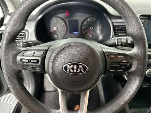 Used 2019 Kia Rio S image 18